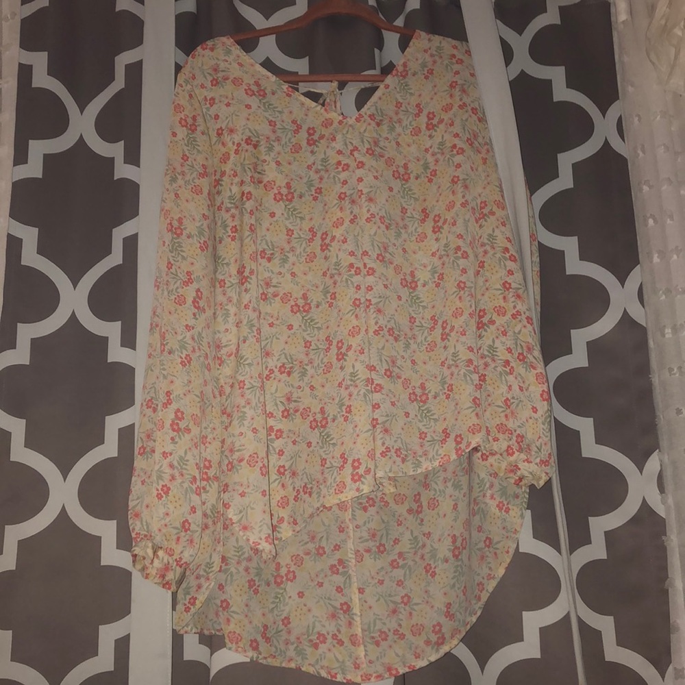 créme and pink floral blouse
